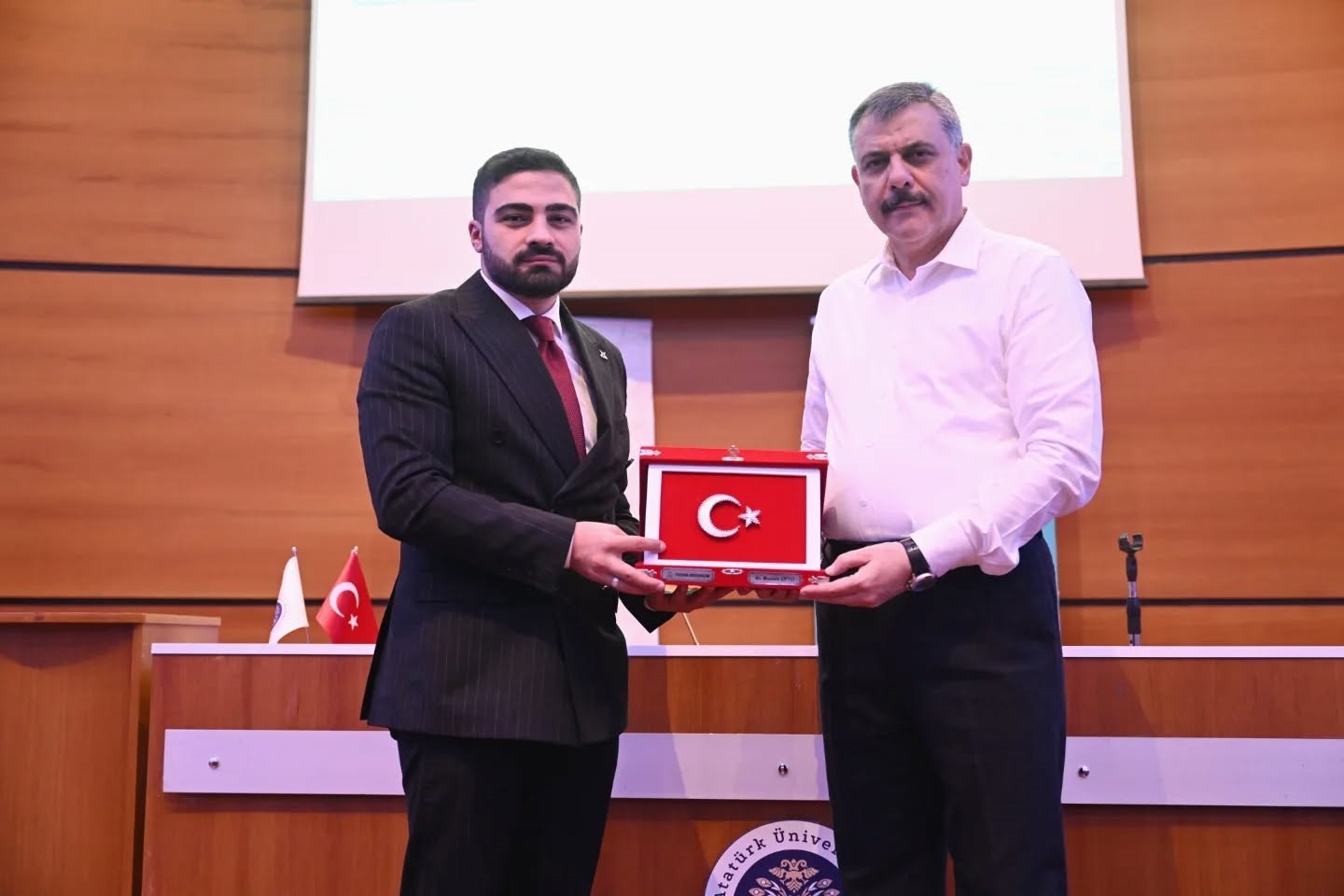 ERZURUM VALİSİ MUSTAFA ÇİFTÇİ, TÜRKİYE GENÇLİK VAKFI (TÜGVA) TARAFINDAN DÜZENLENEN “VELHASIL...