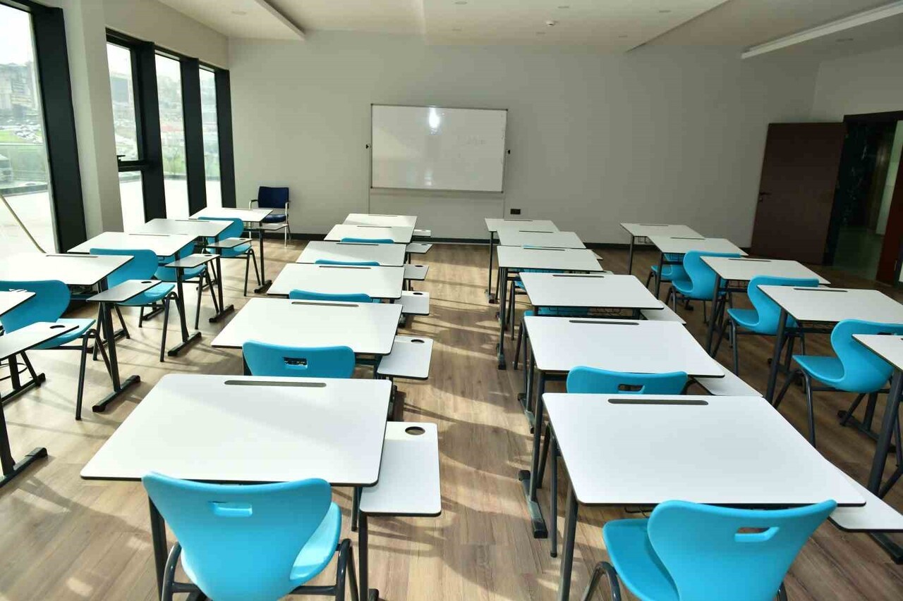 ESENYURT BELEDİYE BAŞKAN VEKİLİ CAN AKSOY, ÇOCUK ÜNİVERSİTESİ’NE YAPTIĞI ZİYARETTE, KULLANILMAYAN...