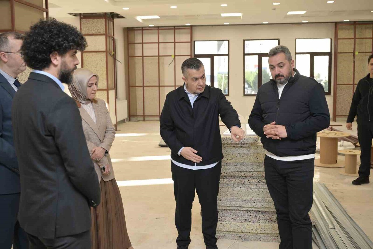 ESENYURT BELEDİYE BAŞKAN VEKİLİ CAN AKSOY, İLÇENİN FARKLI BÖLGELERİNDE SÜRDÜRÜLEN PROJELERİ...