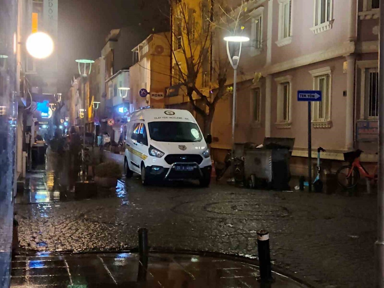 ESKİŞEHİR'DE ARKADAŞININ EVİNDE CANSIZ BEDENİ BULUNAN 37 YAŞINDAKİ KADININ ŞÜPHELİ ÖLÜMÜYLE İLGLİ...