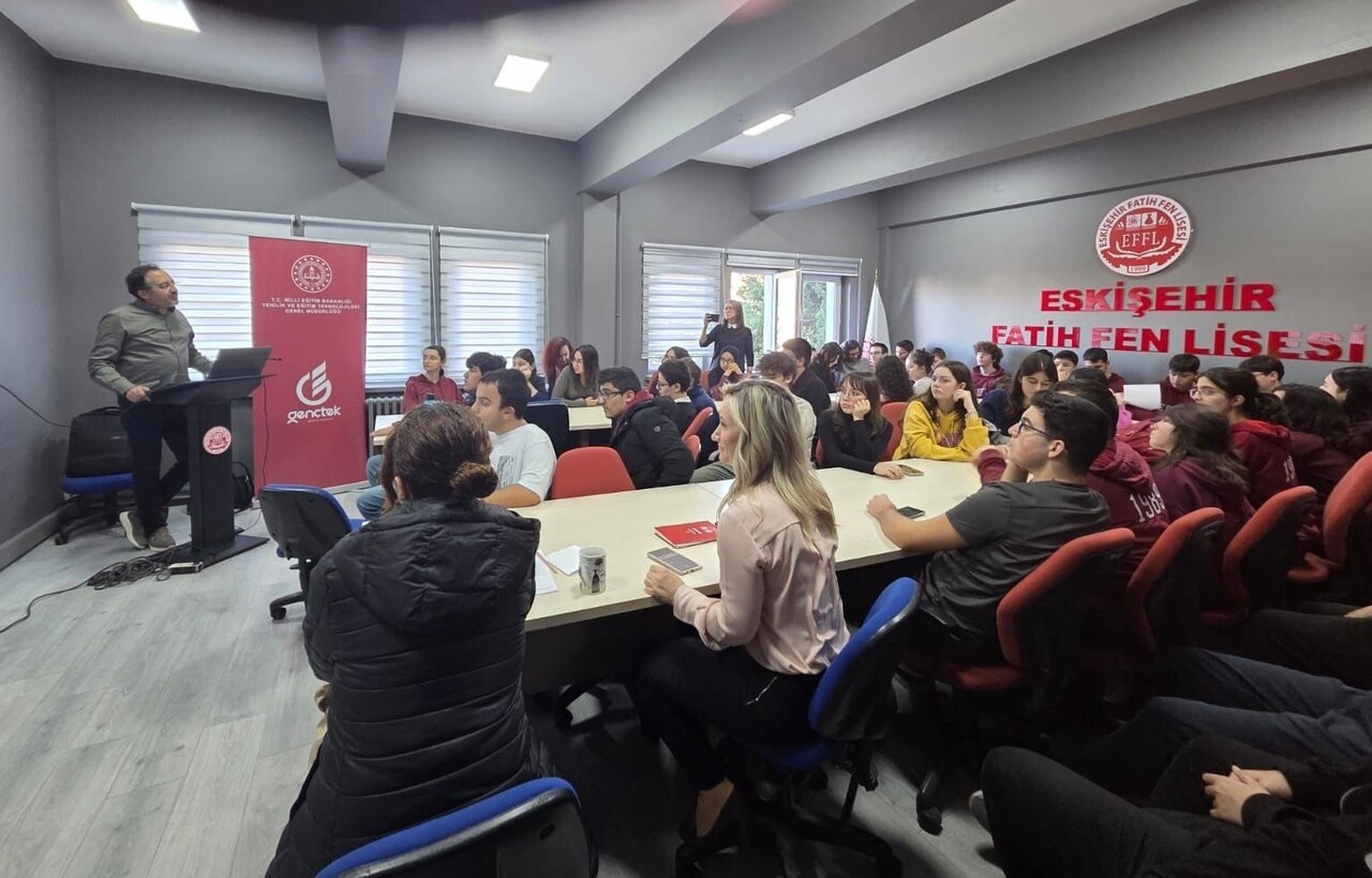 ESKİŞEHİR İL MİLLİ EĞİTİM YEĞİTEK ŞUBESİ VE ESKİŞEHİR FATİH FEN LİSESİ İŞ BİRLİĞİYLE ÖĞRENCİLERE...