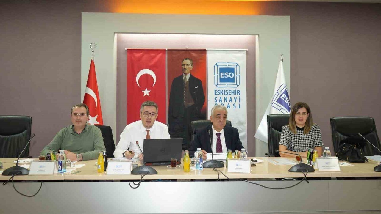 ESKİŞEHİR SANAYİ ODASI (ESO) KASIM AYI MECLİS TOPLANTISI'NDA DEĞERLENDİRMEDE BULUNULDU.