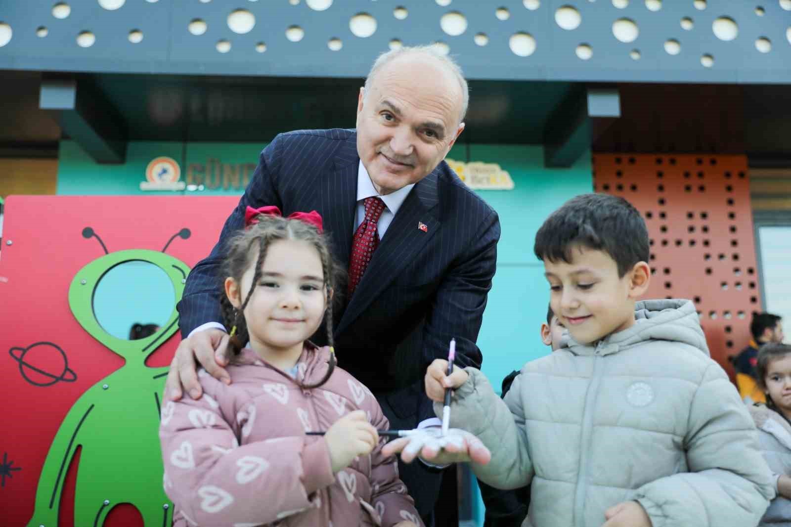 ETKİNLİKLERE DÜZCE BELEDİYE BAŞKANI DR. FARUK ÖZLÜ DE KATILDI