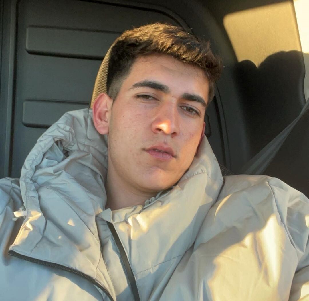 EVİNDE ÖLÜ BULUNAN GÖKHAN KOÇ