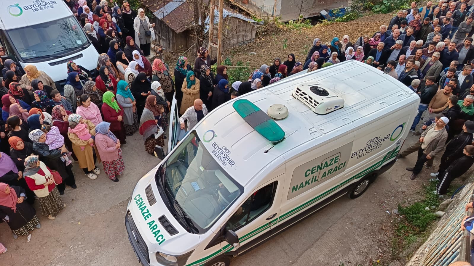 FATSA İLÇESİNDE TAŞ OCAĞINDA MEYDANA GELEN GÖÇÜKTE ENKAZ ALTINDA KALARAK HAYATINI KAYBEDEN İŞ...