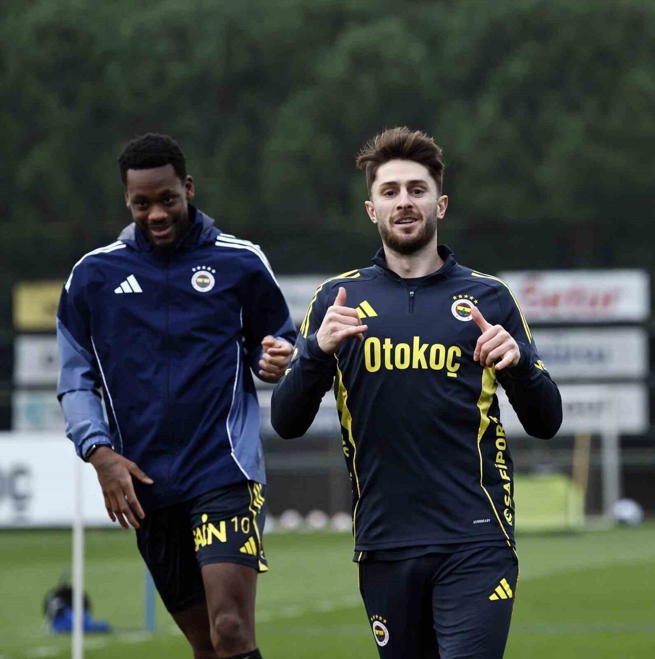 FENERBAHÇE, TRENDYOL SÜPER LİG'DE YARIN SAHASINDA GALATASARAY İLE OYNAYACAĞI MAÇIN HAZIRLIKLARINI...