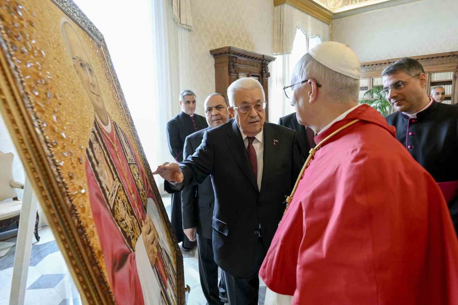 FİLİSTİN DEVLET BAŞKANI MAHMUD ABBAS, PAPA 14'ÜNCÜ LEO GERÇEKLEŞTİRDİĞİ İLK GÖRÜŞMEDE, GAZZE'DEKİ...