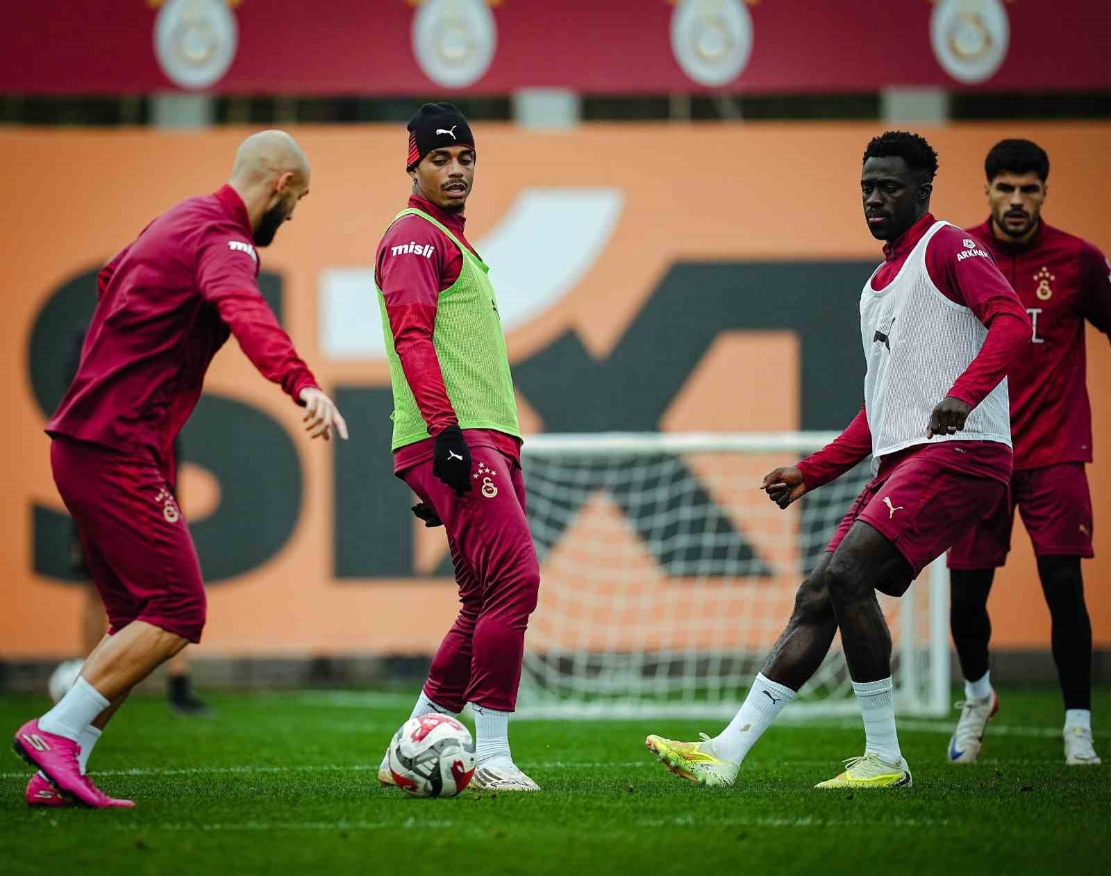 GALATASARAY, TRENDYOL SÜPER LİG'İN 12. HAFTASINDA KOCAELİSPOR İLE OYNAYACAĞI MAÇIN HAZIRLIKLARINA...