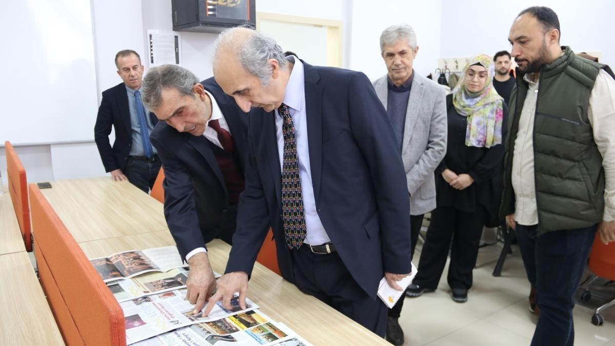 GAZETECİLİK İLE HALKLA İLİŞKİLER VE TANIM BÖLÜMLERİ AKREDİTASYON SÜRECİNDE