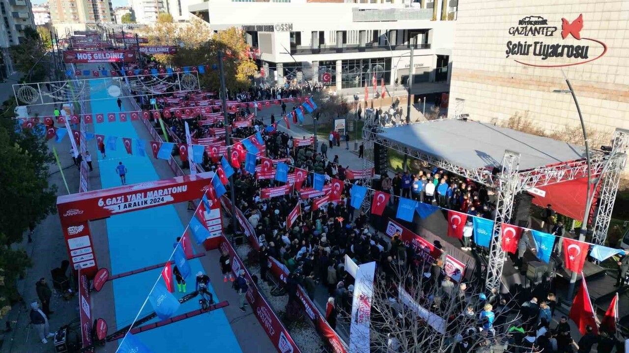 GAZİANTEP BÜYÜKŞEHİR BELEDİYESİ TARAFINDAN DÜZENLENEN 7’NCİ GAZİ YARI MARATONU VE HALK YÜRÜYÜŞÜ...