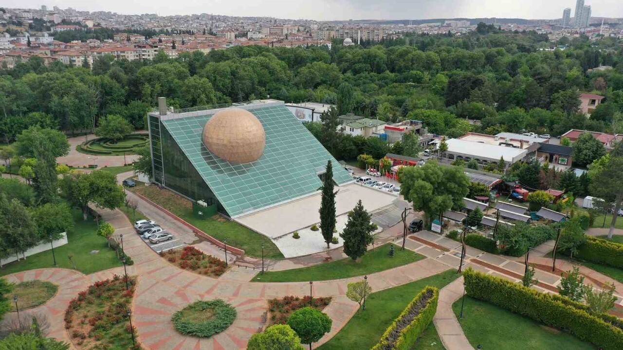 GAZİANTEP BÜYÜKŞEHİR BELEDİYESİ TARAFINDAN TEKNOLOJİ, SANAT İLE GENÇLİK ENERJİSİNİ BİRLEŞTİRECEK...