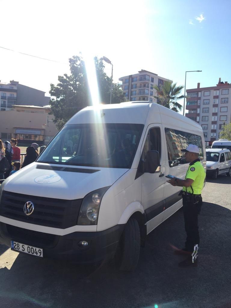 GİRESUN İL EMNİYET MÜDÜRLÜĞÜ TRAFİK TESCİL VE DENETLEME ŞUBE MÜDÜRLÜĞÜ EKİPLERİ, KENT MERKEZİNDE...