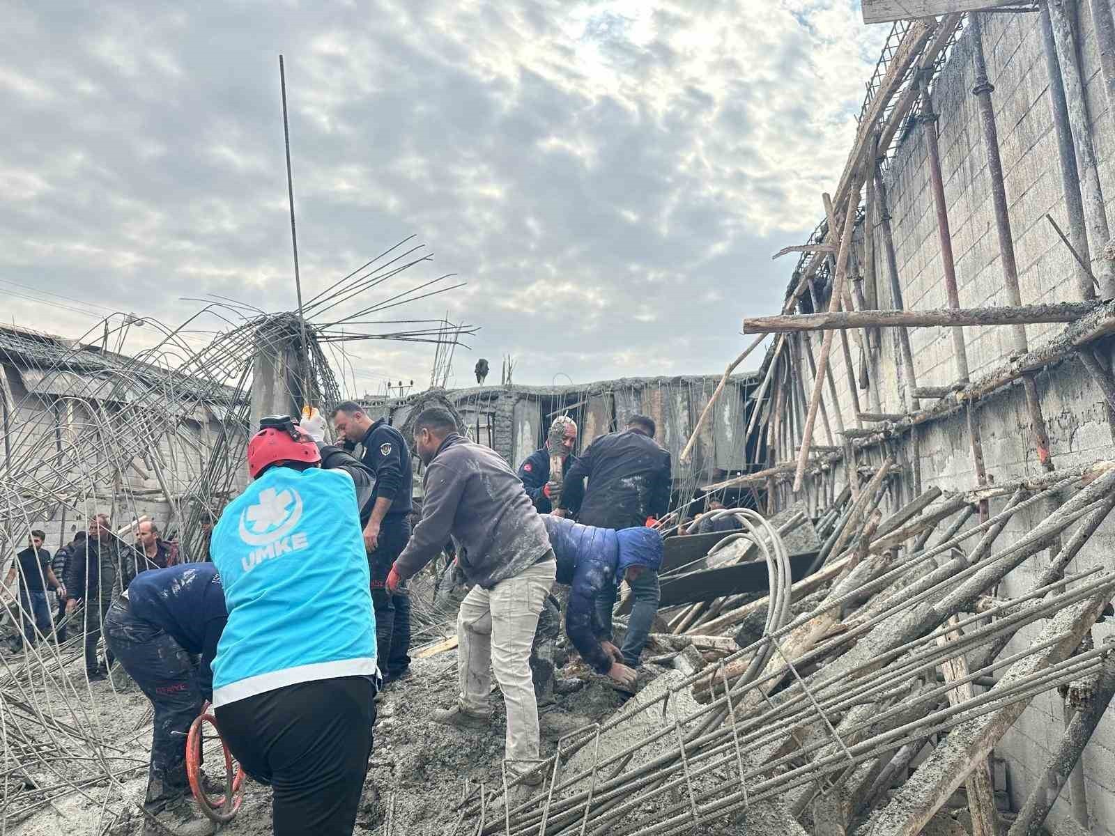 GÖÇÜK ALTINDAN ÇIKARILAN 2 ÇOCUK İŞÇİ KURTARILAMADI