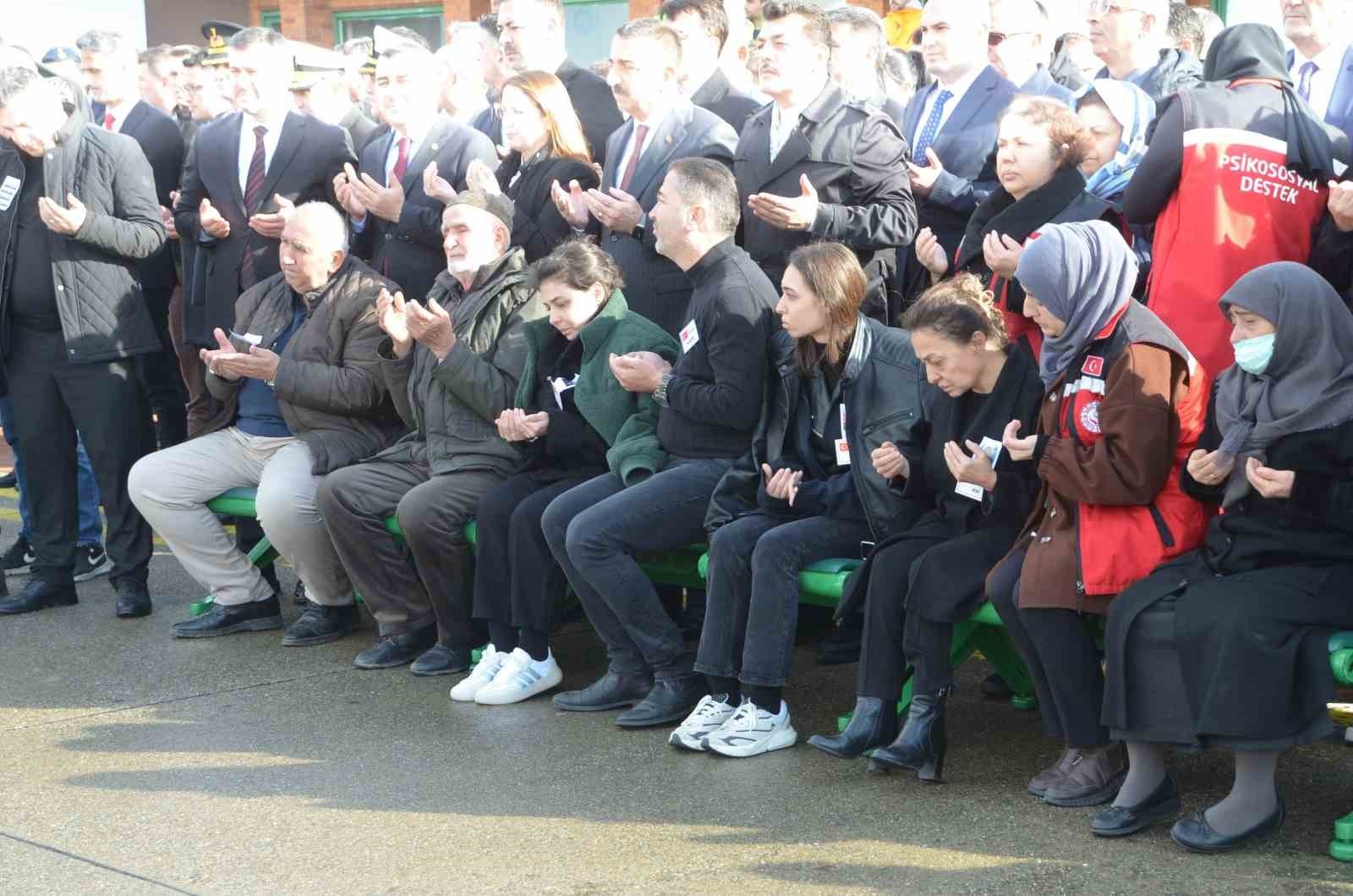 GÜRCİSTAN'DA C-130 ASKERİ KARGO UÇAĞININ DÜŞMESİ SONUCU ŞEHİT OLAN KIDEMLİ BAŞÇAVUŞ NURİ ÖZCAN'IN...