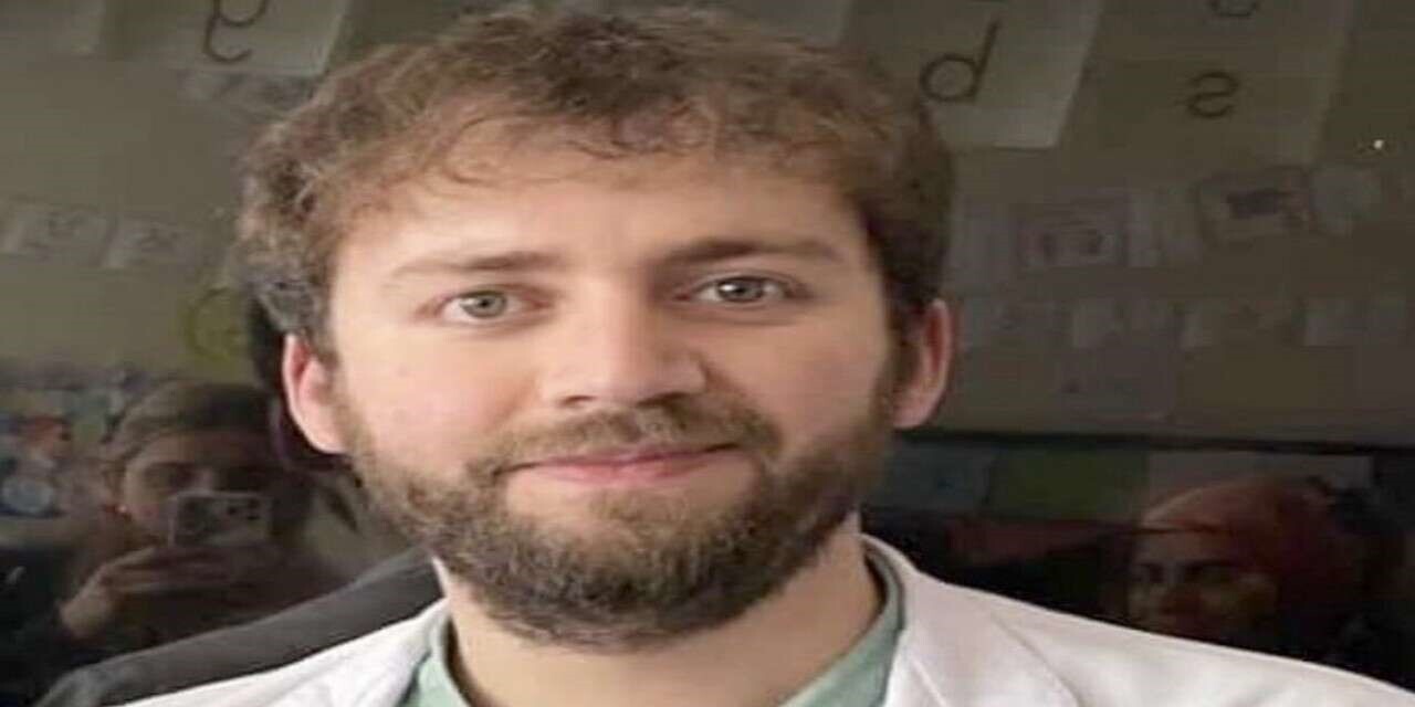 HAKKARİ’DE GÖREV YAPTIĞI OKULDA GEÇİRDİĞİ KALP KRİZİ SONUCU HAYATINI KAYBEDEN İNGİLİZCE ÖĞRETMENİ...