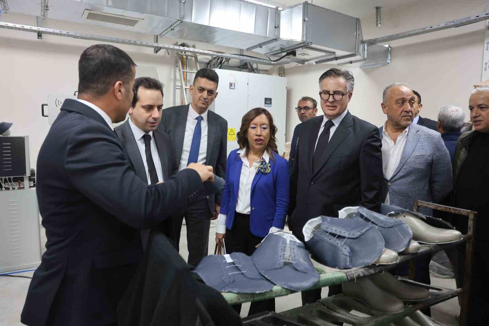 HATAY'DA ROMANYA VE İSVEÇ DEVLETLERİ TARAFINDAN İNŞA EDİLECEK VE TOPLAM 550 BİN DOLAR YATIRIMIN...