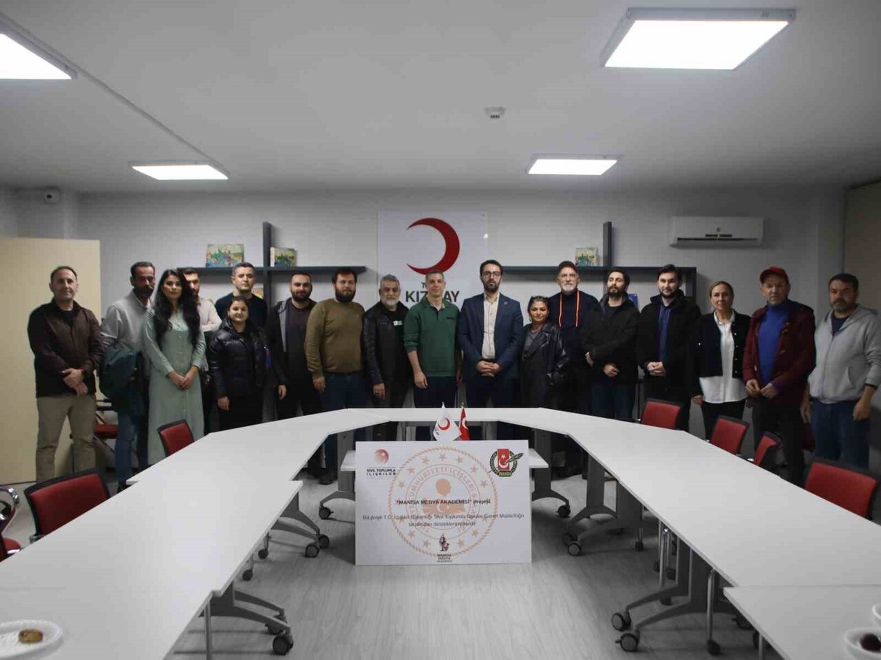 İÇİŞLERİ BAKANLIĞI SİVİL TOPLUMLA İLİŞKİLER GENEL MÜDÜRLÜĞÜNÜN DESTEĞİYLE MANİSA GAZETECİLER...