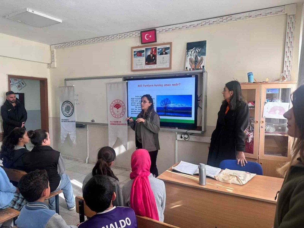 IĞDIR’DA ÖĞRENCİLERE BİOÇEŞİTLİLİK VE BİYOKAÇAKÇILIK EĞİTİMİ