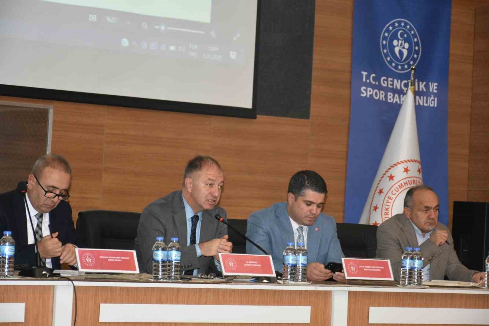 İL KARNESİNDE SPORDA VE GENÇLİKTE TÜRKİYE’NİN ZİRVESİNDE YER ALAN YAPTIĞI YATIRIMLAR İLE...