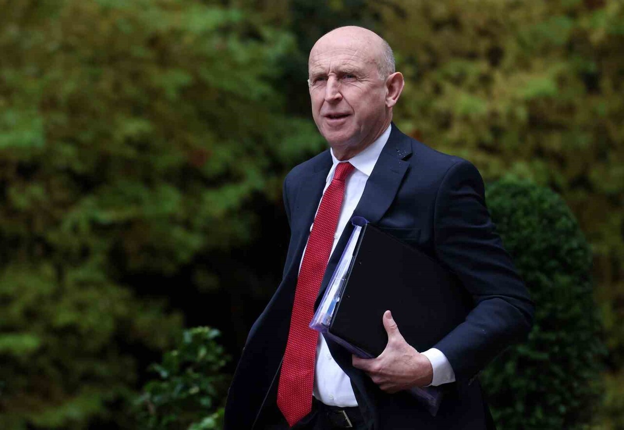 İNGİLTERE SAVUNMA BAKANI JOHN HEALEY (ARŞİV)