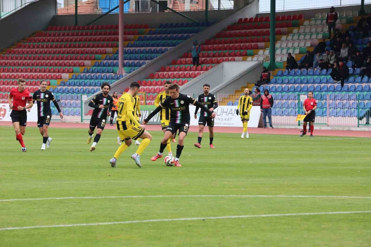 ISPARTA 32 SPOR: 1  ALİAĞA FK: 1