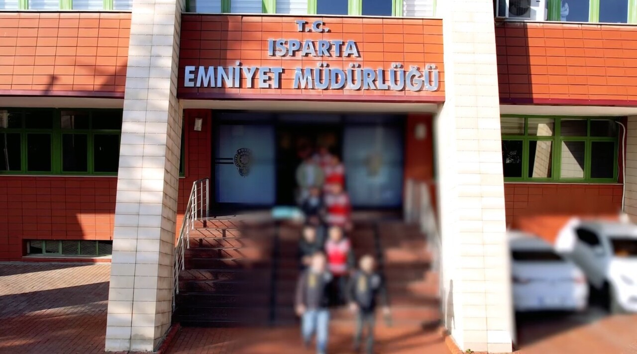 ISPARTA İL EMNİYET MÜDÜRLÜĞÜ SİBER SUÇLARLA MÜCADELE EKİPLERİNİN 6 AYLIK ÇALIŞMASIYLA ORTAYA...