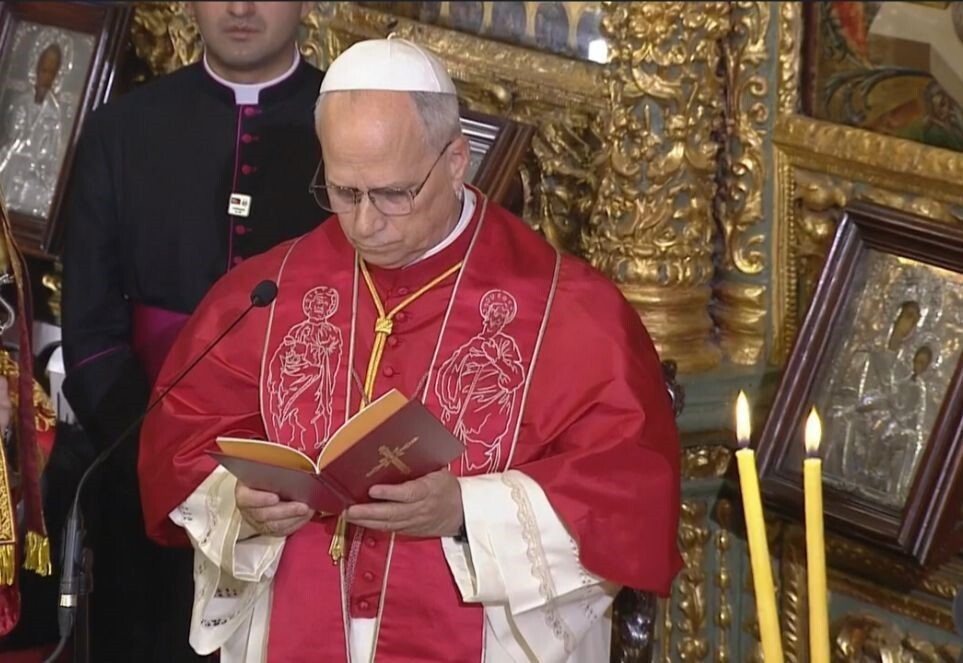 İSTANBUL'DAKİ TEMASLARINI SÜRDÜREN PAPA 14. LEO, FENER RUM PATRİĞİ BARTHOLOMEOS İLE GÖRÜŞMEK ÜZERE...
