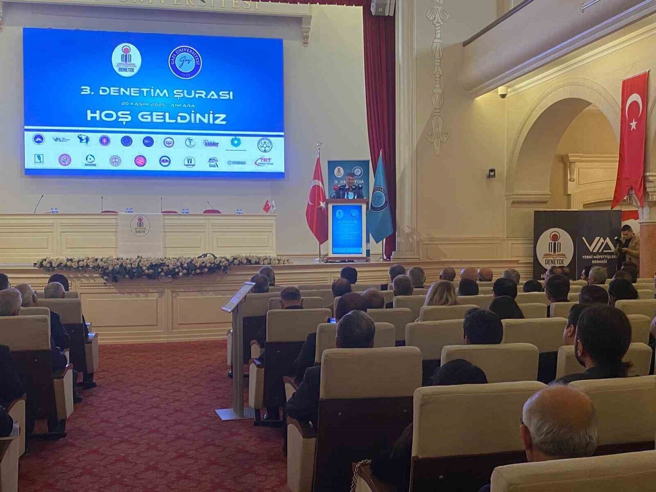 ‘KAMU DENETİMİNDE YENİ YAKLAŞIMLAR: DİJİTAL DÖNÜŞÜM, YAPAY ZEKA VE SÜRDÜRÜLEBİLİRLİK' BAŞLIKLI 3....