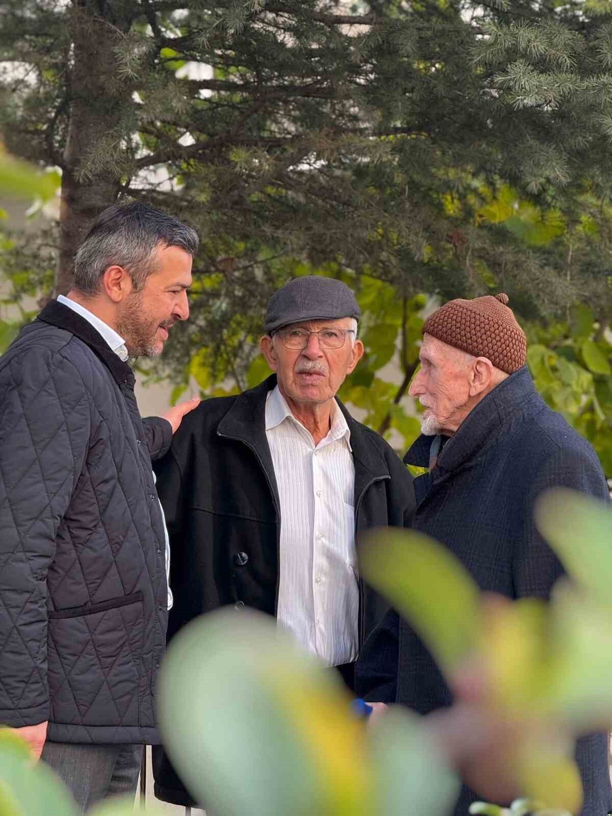 KARABÜK BELEDİYE BAŞKANI ÖZKAN ÇETİNKAYA, YEŞİL MAHALLE TAŞKENT CADDESİ’NDE VATANDAŞLARIN TALEP VE...