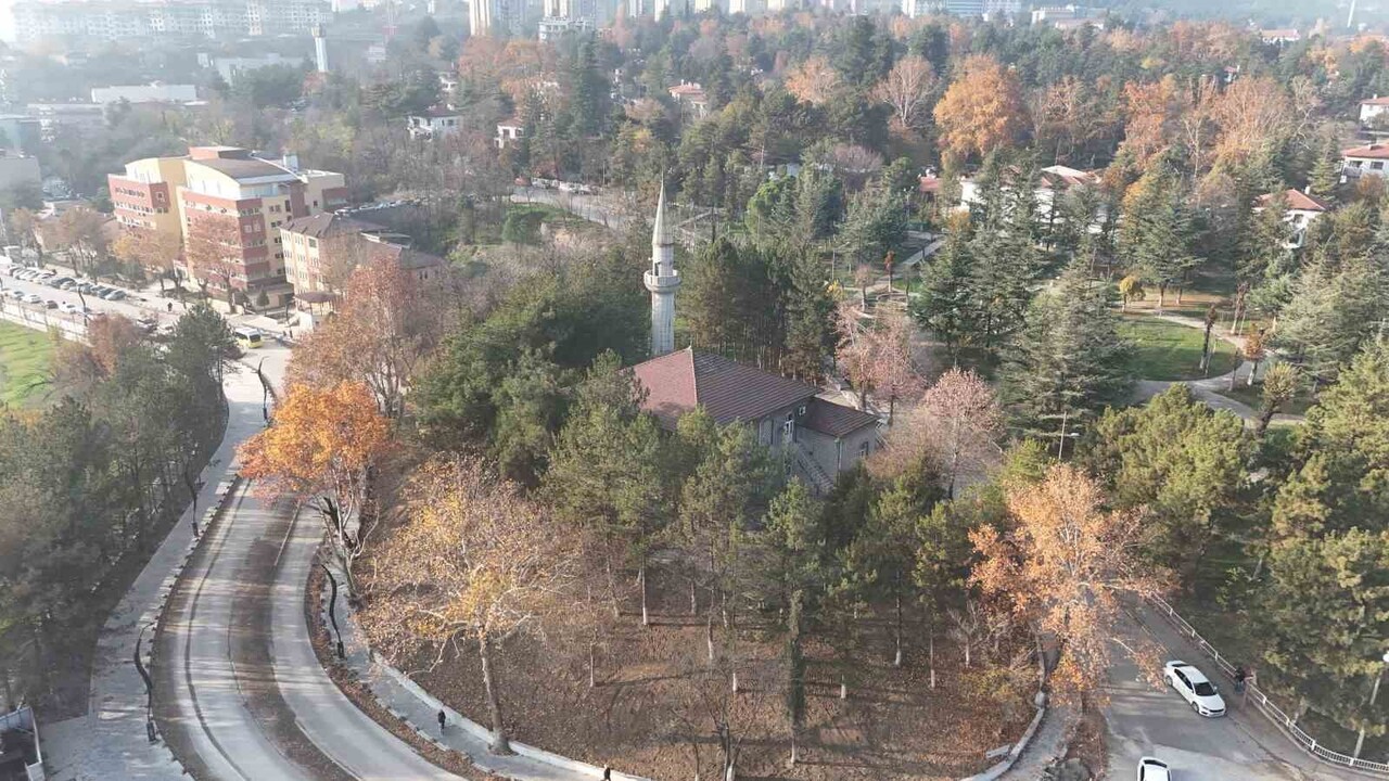 KARABÜK BELEDİYESİ, 1941 YILINDA YAPIMI TAMAMLANAN KENTİN EN ESKİ İBADETHANELERİNDEN YENİŞEHİR...