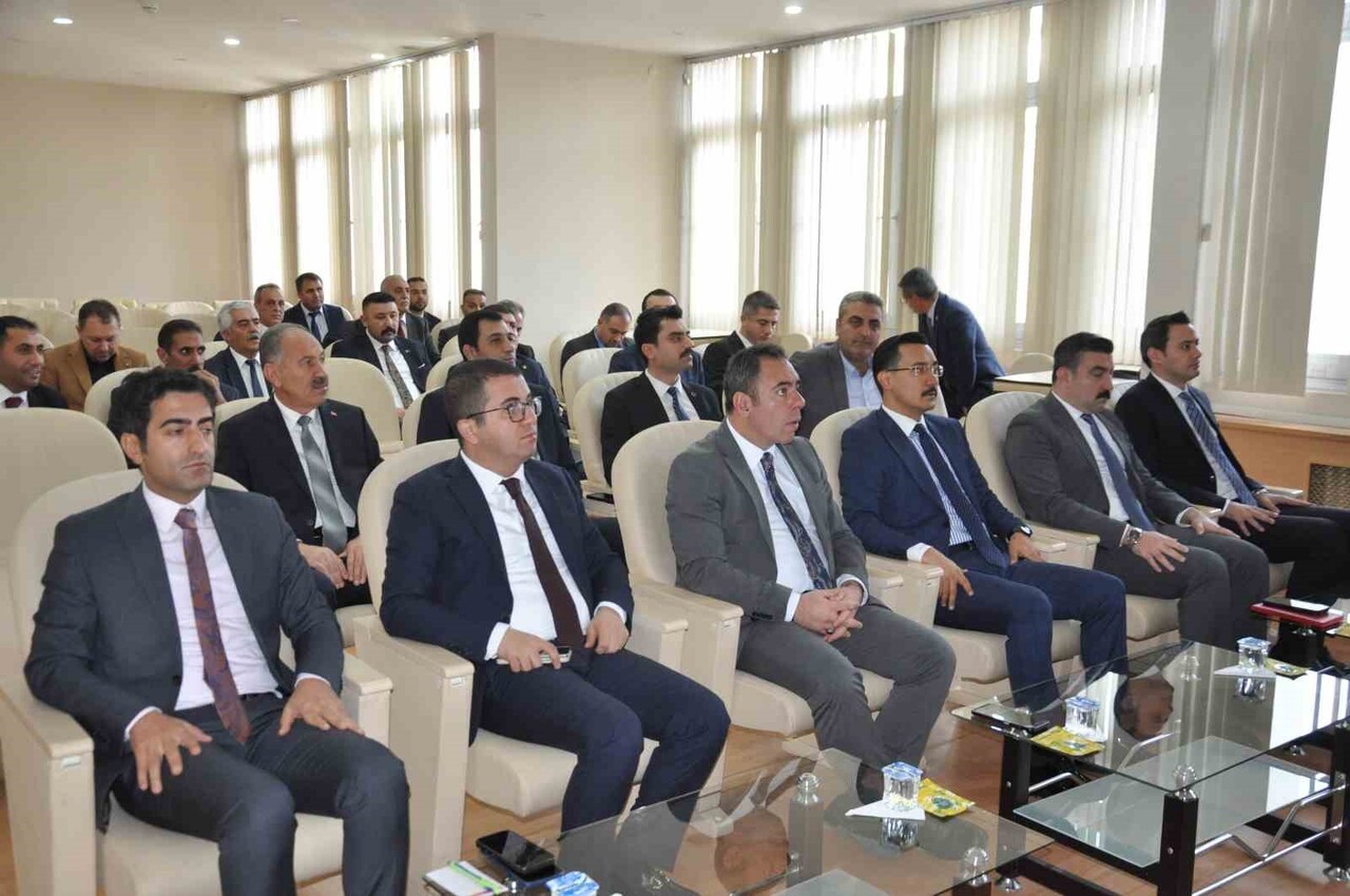 KARS’TA TAŞKIN KOORDİNASYON KURULU TOPLANTISI DÜZENLENDİ(KARS-İHA)