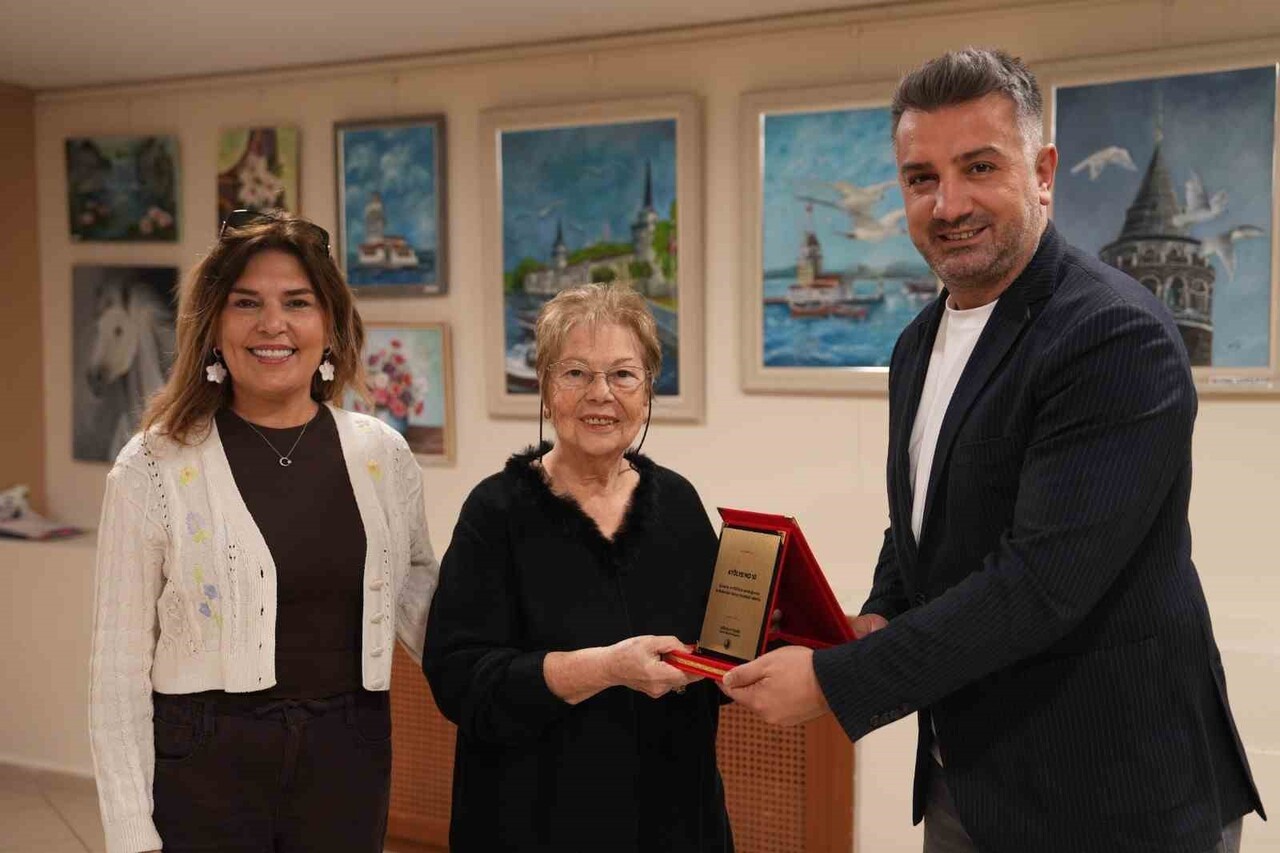 KARTAL BELEDİYESİ, SANATSEVERLERİ YENİ BİR BULUŞMADA AĞIRLAYAN ‘ATÖLYE NO 10 KARMA YAĞLI BOYA...