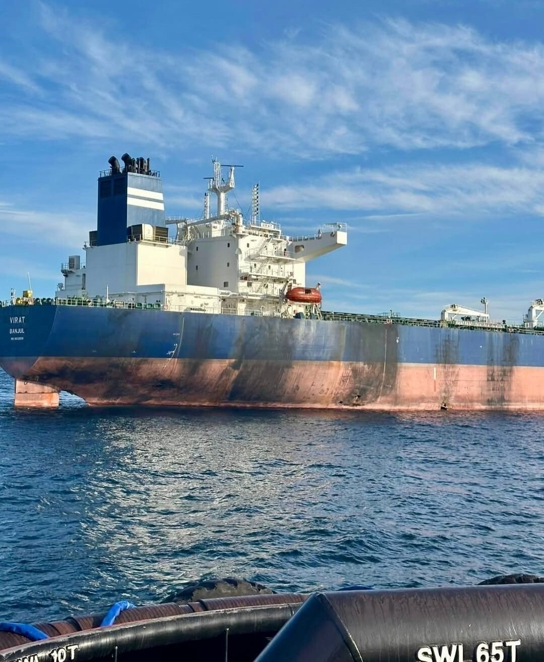 KASTAMONU'NUN DOĞANYURT İLÇESİNDEN YAKLAŞIK 35 DENİZ MİLİ AÇIKTA İKİ KEZ İSABET ALAN VE GÖVDESİNDE...