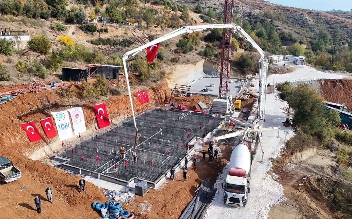 KAVAKLIDERE’DE UZUN SÜREDİR BEKLENEN 9. ETAP (MENTEŞE 2. ETAP) TOKİ KONUTLARI PROJESİ İÇİN İLK...