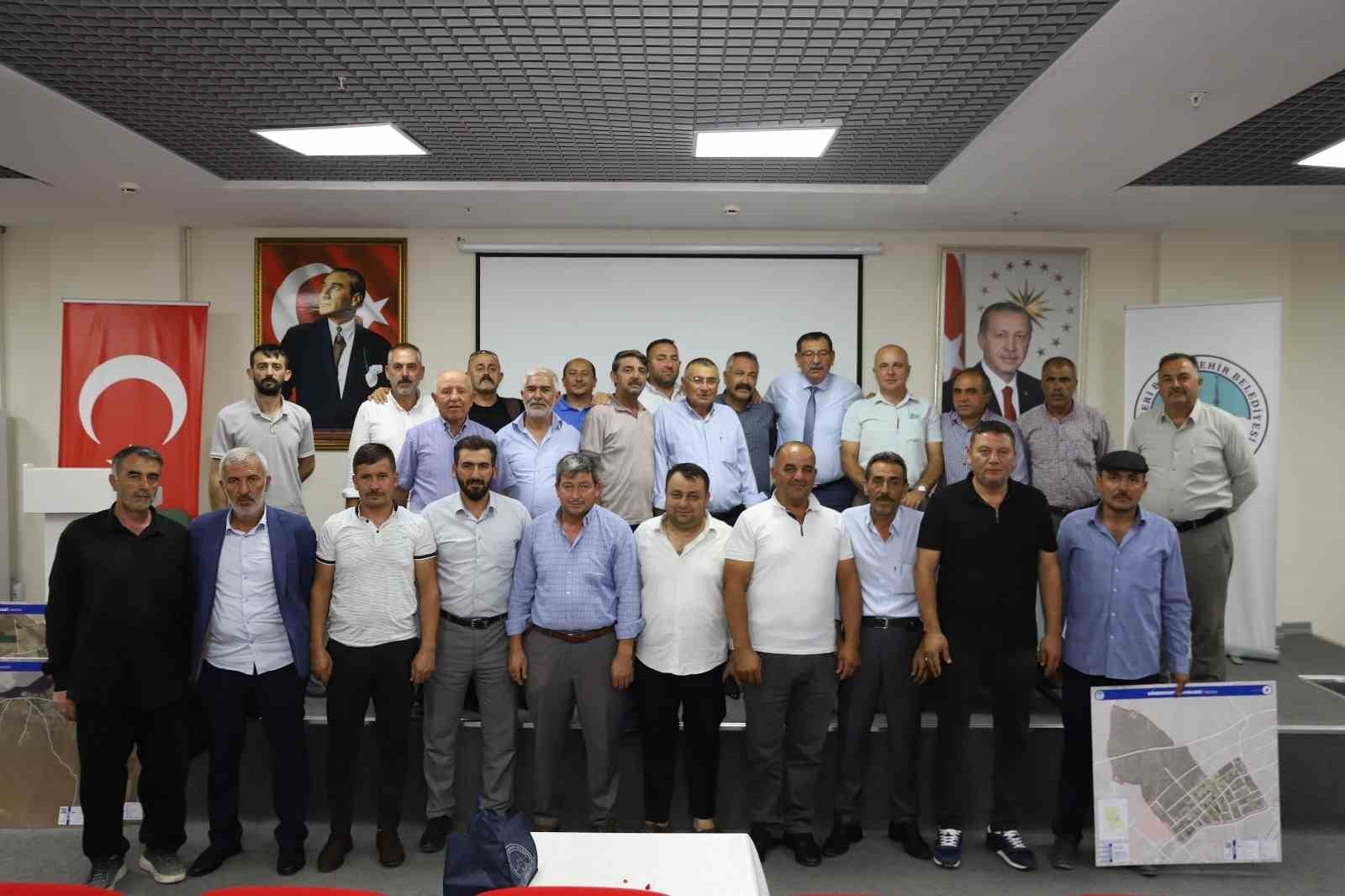 KAYSERİ BÜYÜKŞEHİR BELEDİYESİ; MUHTAR BİLGİ SİSTEMİ’Nİ (MUBİS) 12 İLÇEDE DÜZENLEDİĞİ TANITIM...