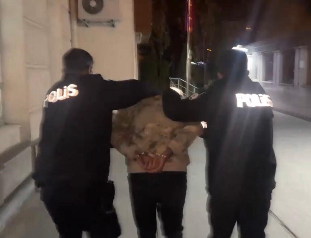 KAYSERİ’DE POLİS EKİPLERİ TARAFINDAN YAPILAN ÇALIŞMALARDA; TEMİZLİK İÇİN GİRDİĞİ EVDEN ZİYNET...