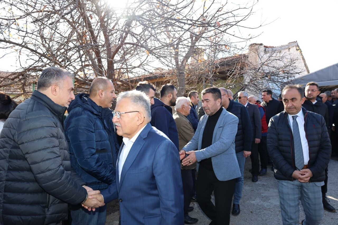 KAYSERİ’NİN MELİKGAZİ İLÇESİNDE OKULDA RAHATSIZLANARAK HAYATINI KAYBEDEN 2. SINIF ÖĞRENCİSİ AHMET...