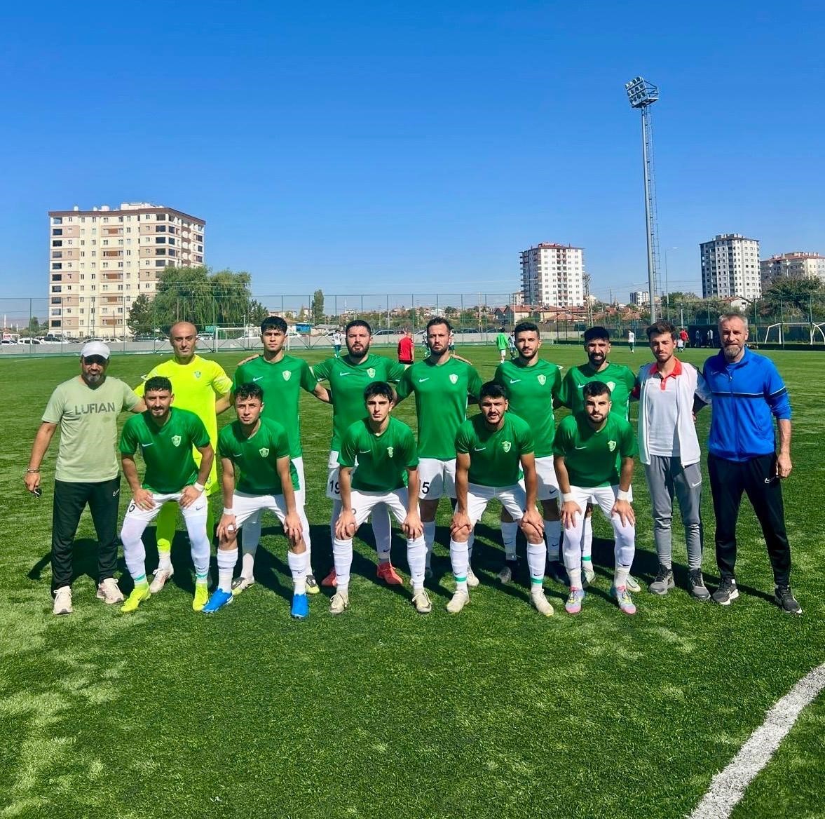 KAYSERİ ŞEKER MUSTAFA KILIÇ SÜPER AMATÖR KÜME’DE ZİRVE MÜCADELESİ VEREN KAYSERİ ŞEKERSPOR, ZİRVEYİ...