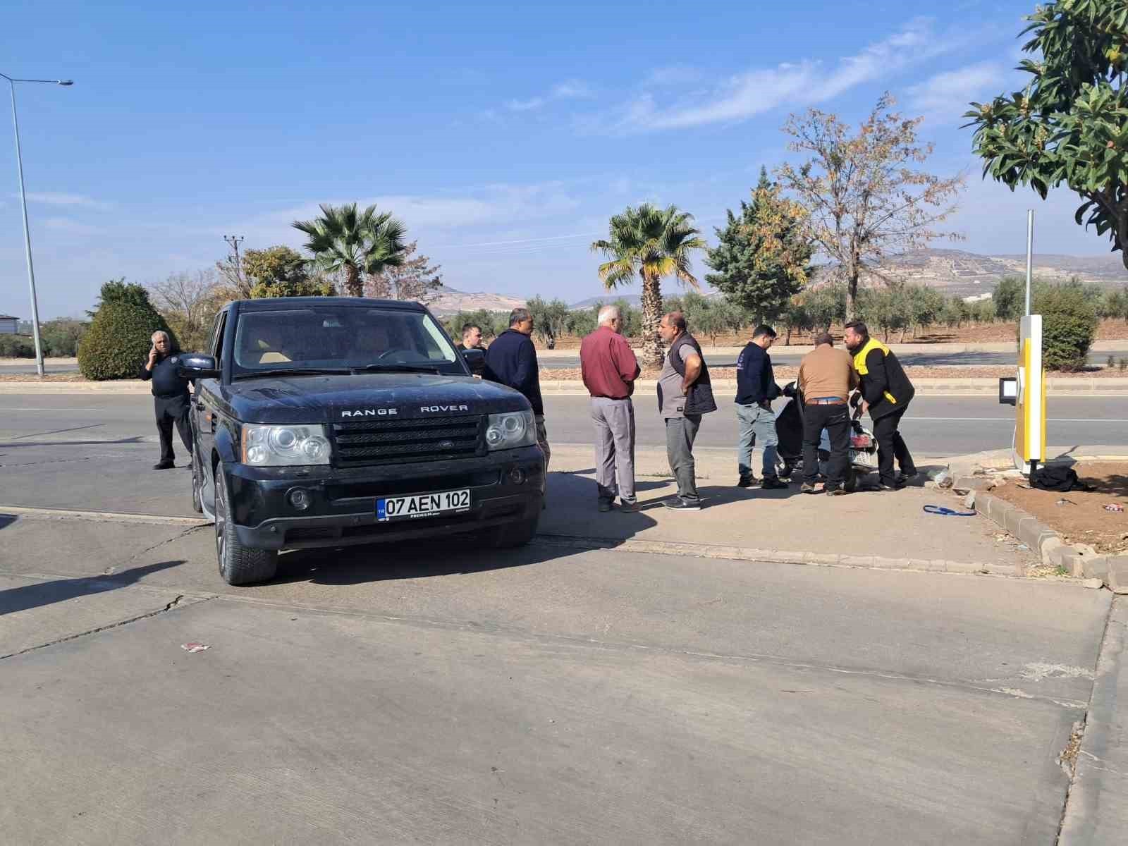 KİLİS-GAZİANTEP KARA YOLUNDA CİP İLE MOTOSİKLETİN ÇARPIŞTIĞI KAZADA 1 KİŞİ AĞIR...