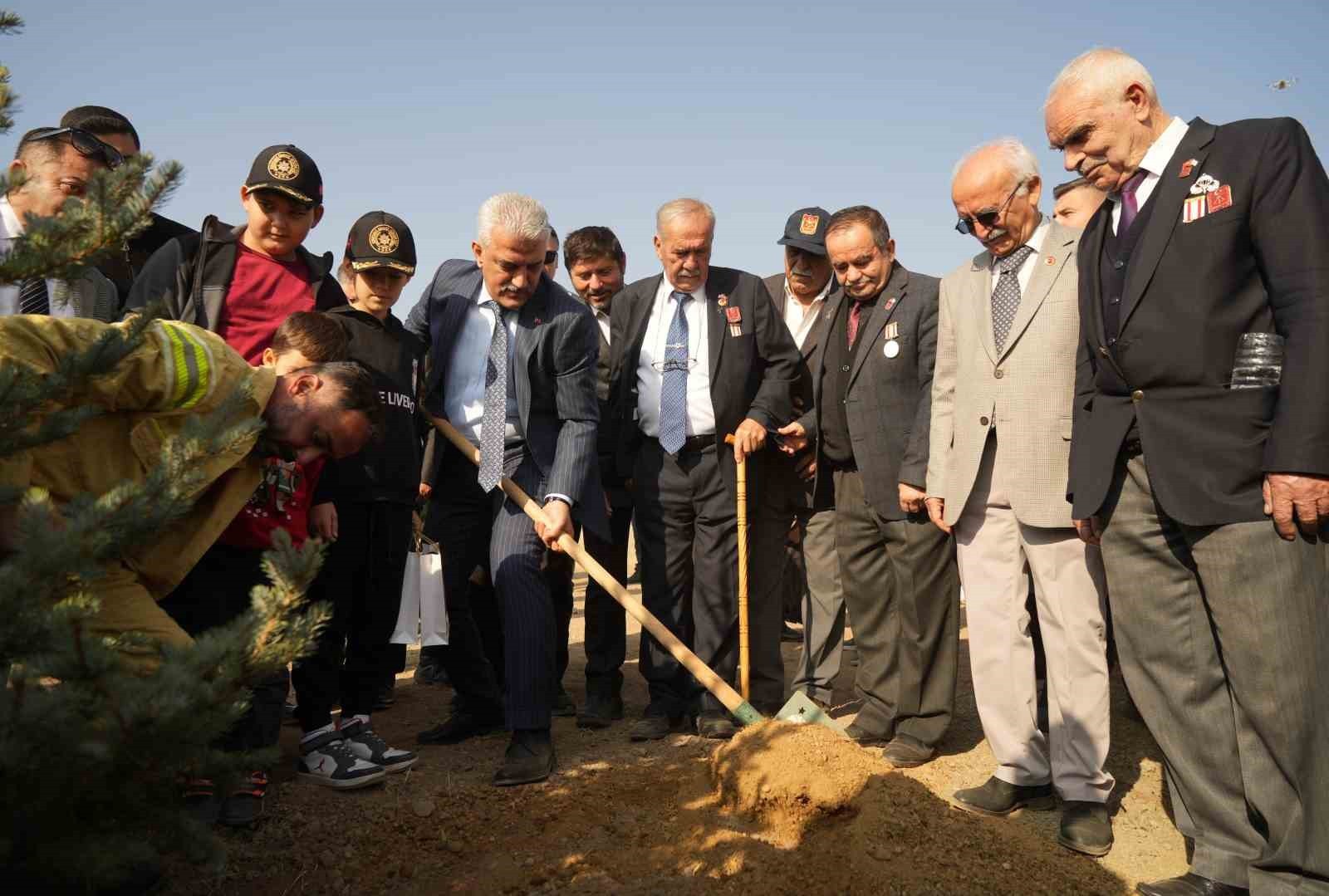 KIRIKKALE’DE "ŞAHİDİMİZ TOPRAK, İMZAMIZ FİDAN, SEVDAMIZ YEŞİL VATAN SEFERBERLİĞİ" KAPSAMINDA...