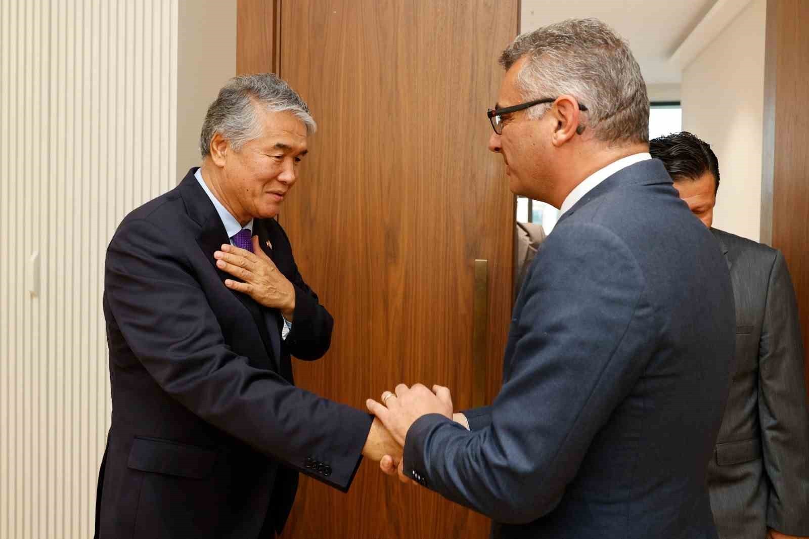 KKTC CUMHURBAŞKANI ERHÜRMAN, TÜRKSOY GENEL SEKRETERİ RAEV’İ KABUL ETTİ