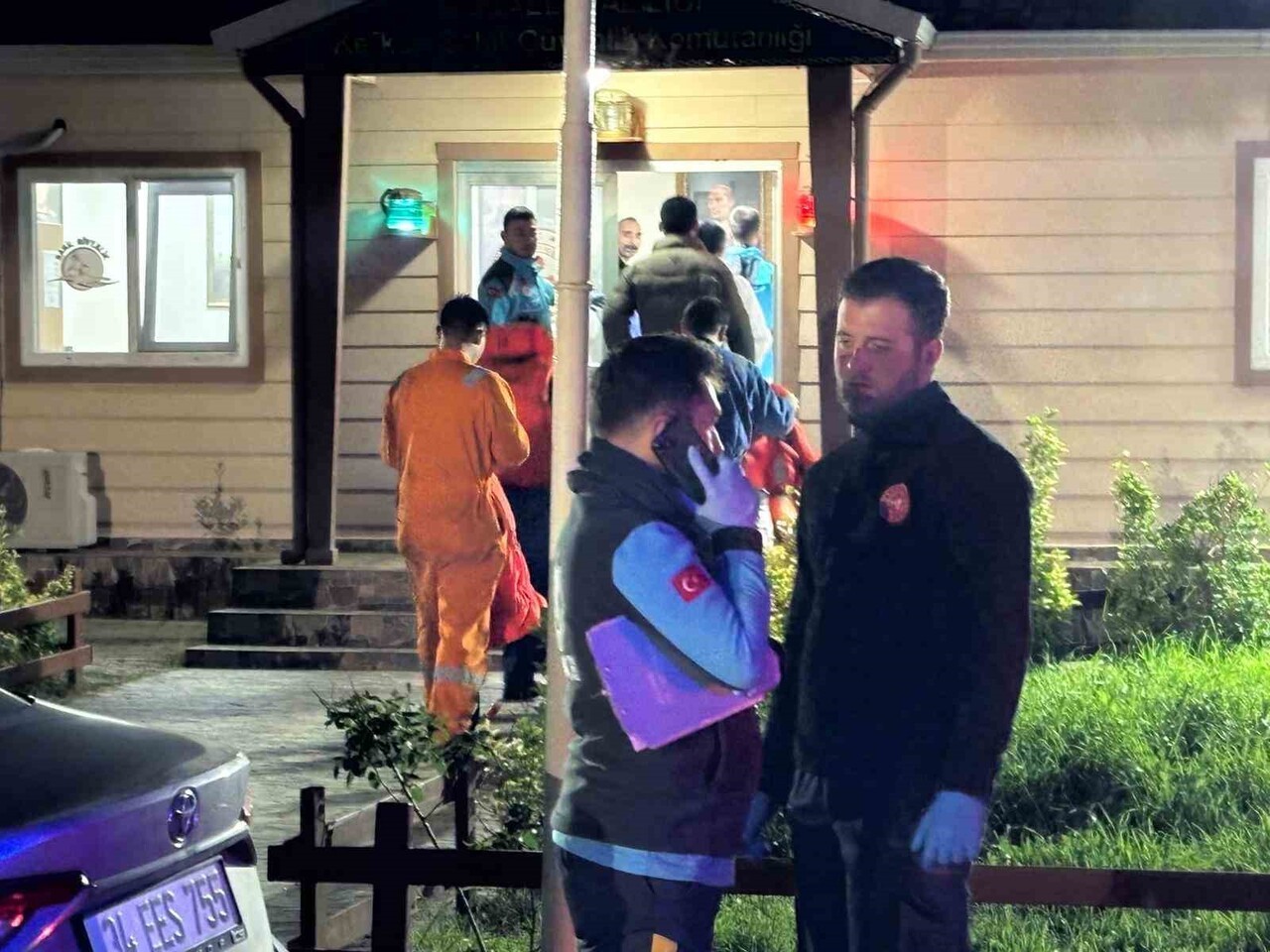 KOCAELİ'NİN KANDIRA İLÇESİ KEFKEN AÇIKLARINDA YANGIN ÇIKAN YABANCI MENŞELİ GEMİDEKİ 25 PERSONELİ...