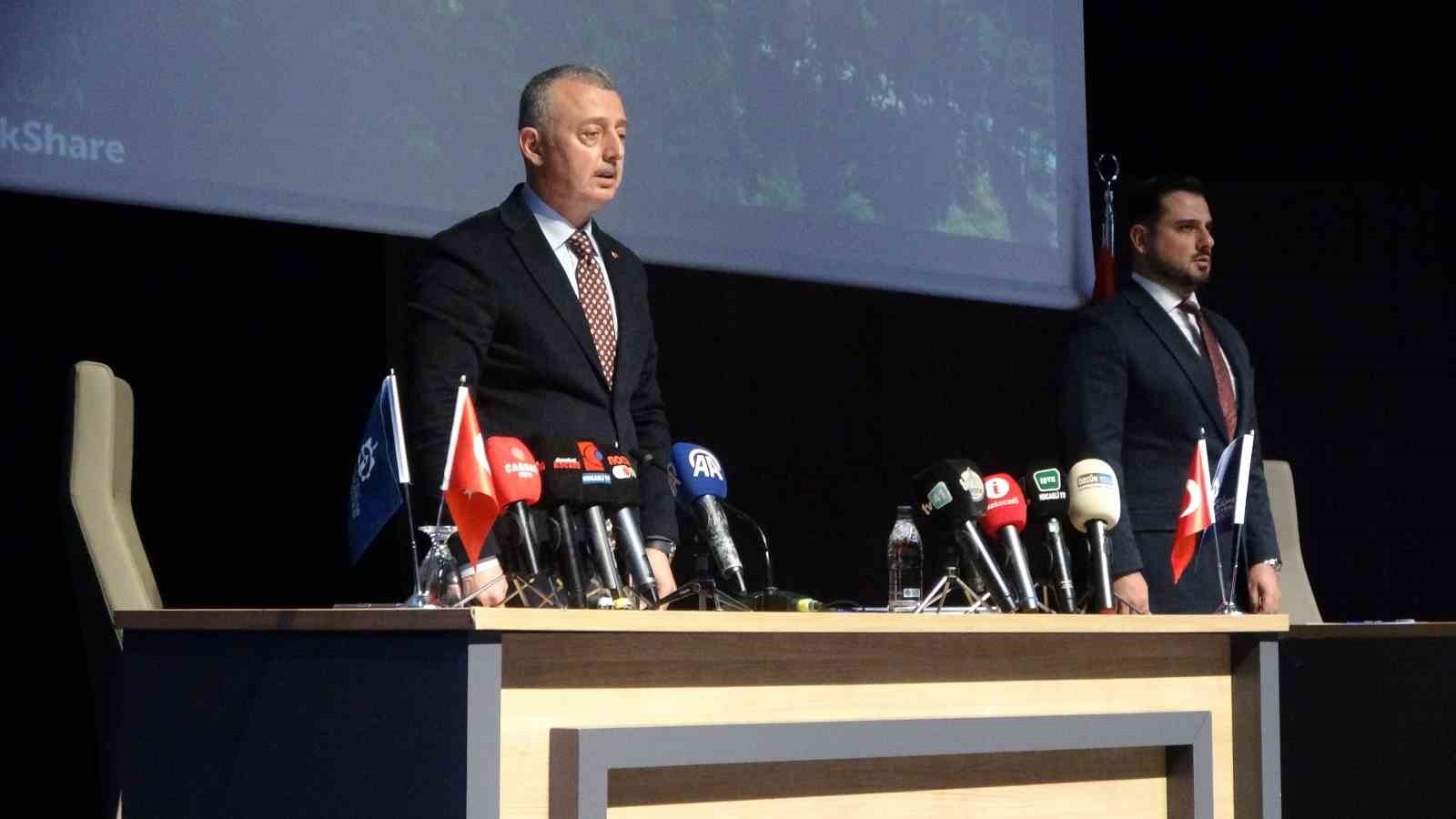 KOCAELİ BÜYÜKŞEHİR BELEDİYE BAŞKANI TAHİR BÜYÜKAKIN