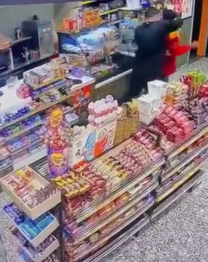 KOCAELİ’NİN ÇAYIROVA İLÇESİNDE BİR AKARYAKIT İSTASYONUNDA ALKOLLÜ OLDUĞU İDDİA EDİLEN G.Ö....