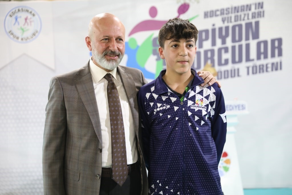 KOCASİNAN BELEDİYESİ SPOR KULÜBÜ’NÜN MİLLİ MASA TENİSİ SPORCUSU KENAN EREN KAHRAMAN VE GÖRKEM...