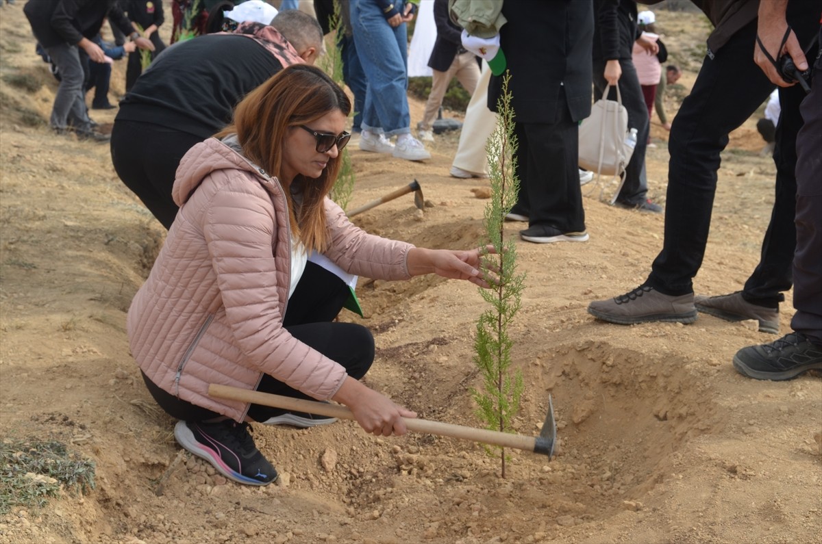 Konya'da, Eskişehir'in Osmangazi ilçesinde çıkan orman yangınında, şehit olan AKUT gönüllüsü...