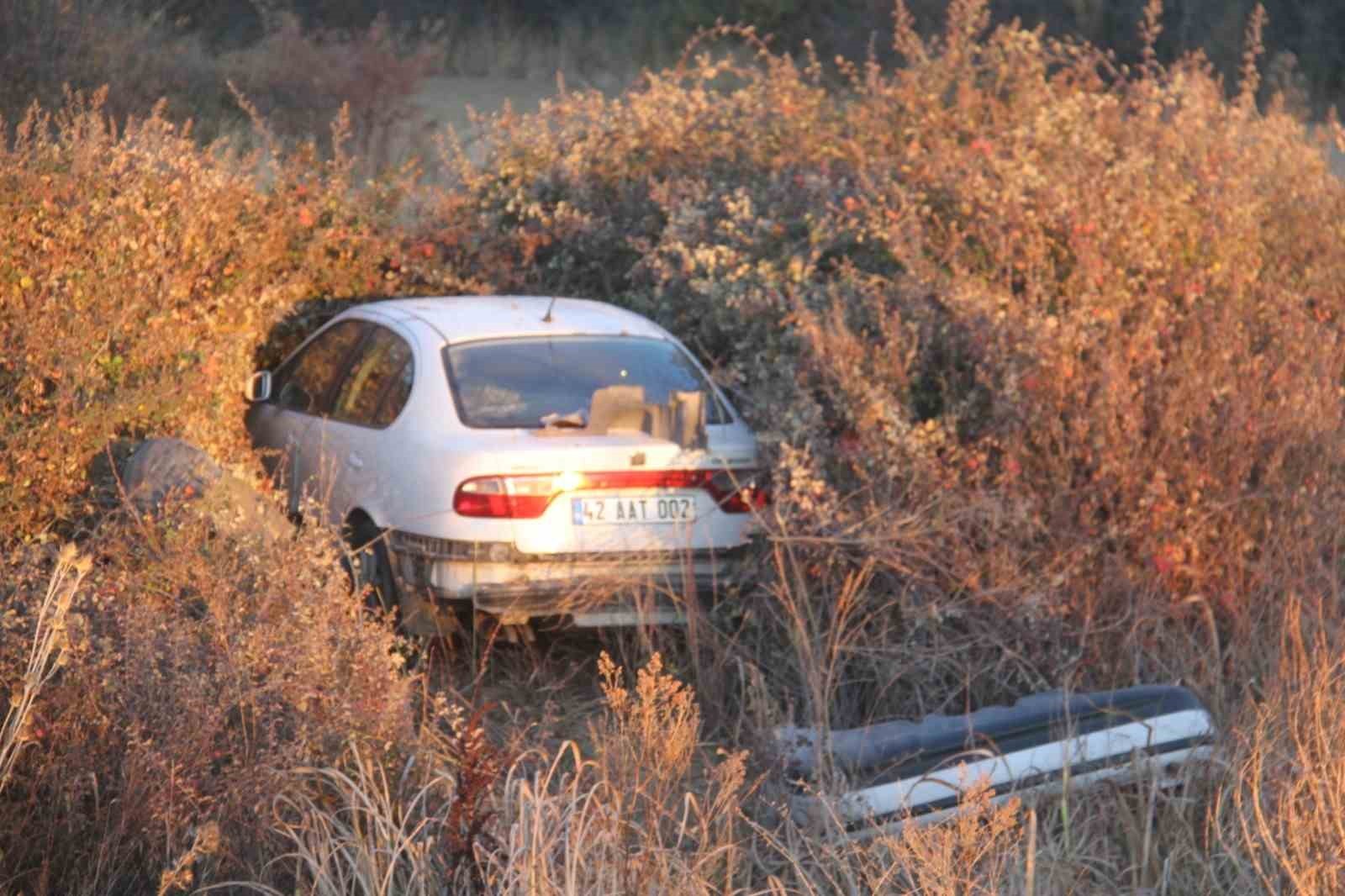 KONYA’NIN BEYŞEHİR İLÇESİNDE OTOMOBİLİN YOLDAN ÇIKARAK ARAZİYE SAVRULMASI SONUCU YAŞANAN TRAFİK...