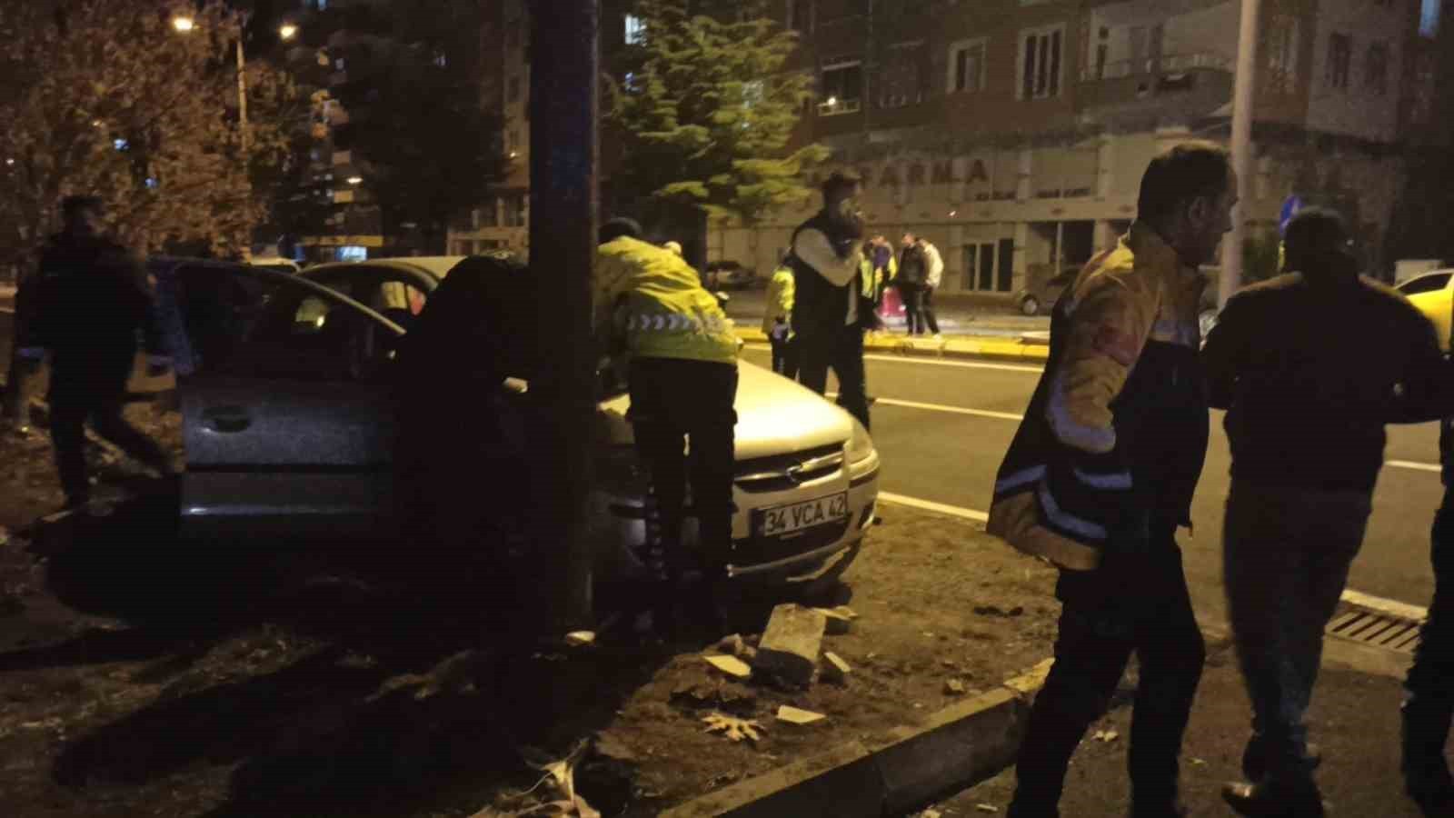 KONYA’NIN SEYDİŞEHİR İLÇESİNDE MEYDANA GELEN TRAFİK KAZASINDA BİR KİŞİ YARALANDI.