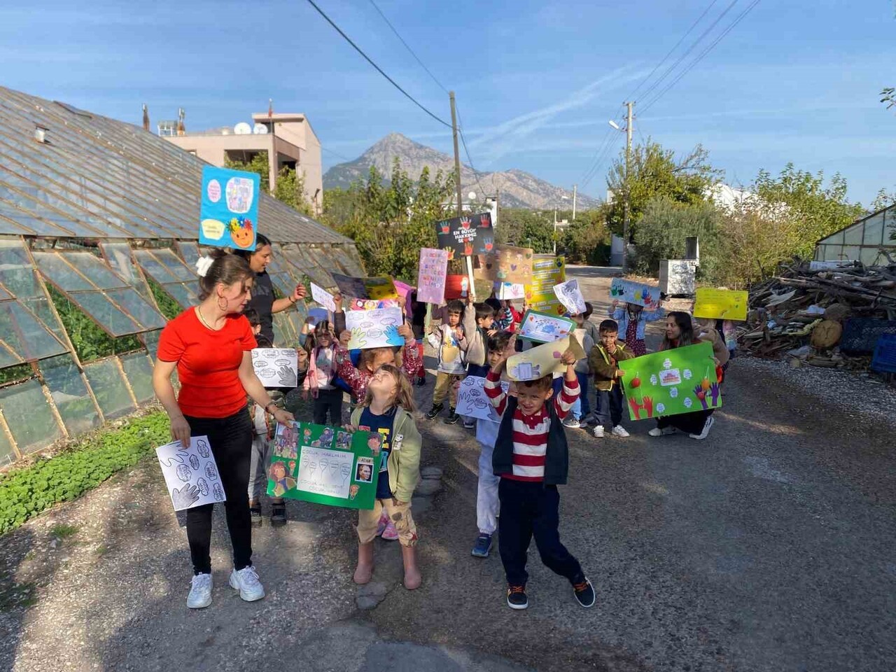 KONYAALTI BELEDİYESİ, 20 KASIM DÜNYA ÇOCUK HAKLARI GÜNÜ KAPSAMINDA BELEDİYE BÜNYESİNDE BULUNAN...
