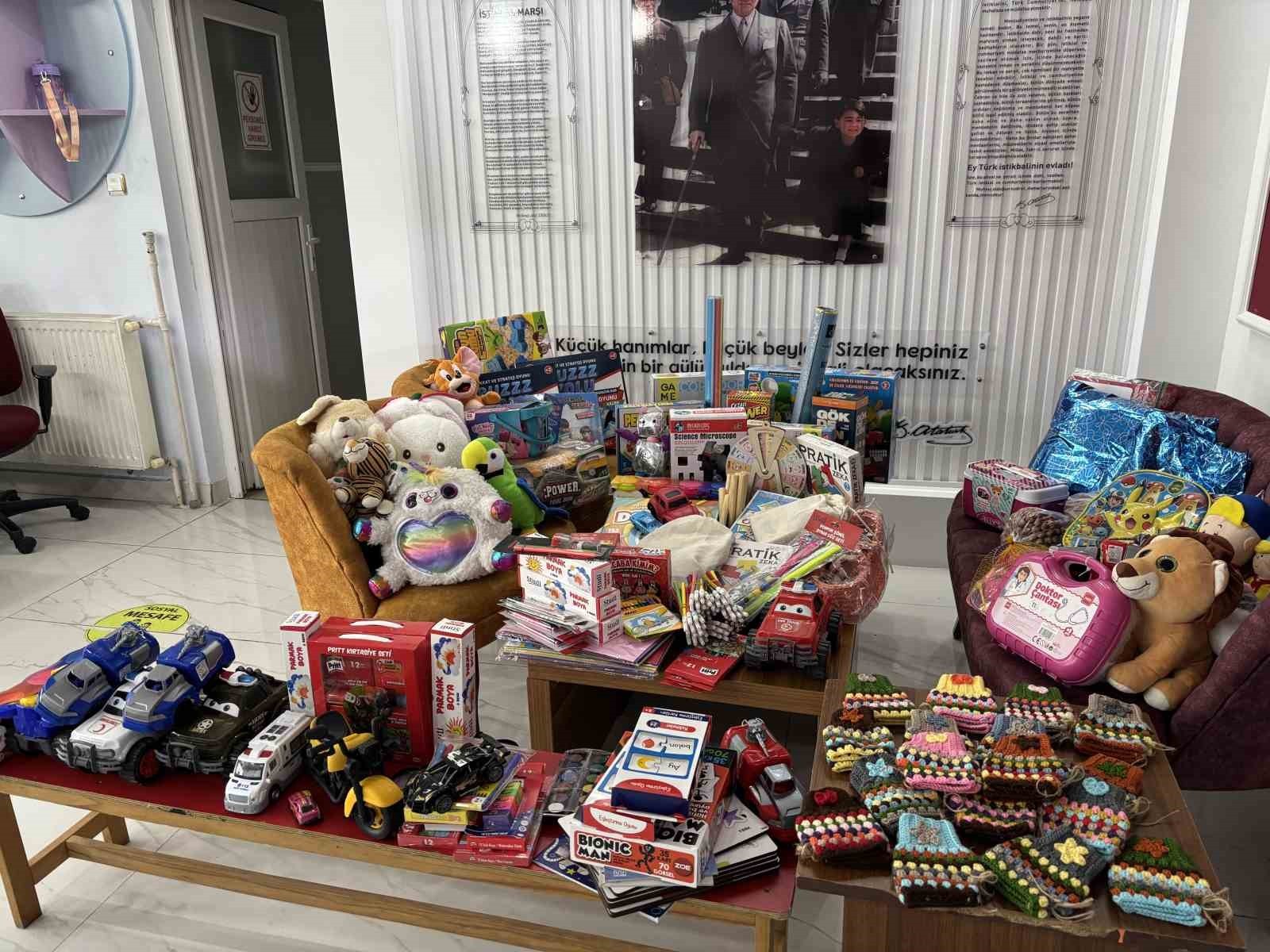 KORGAN İLÇESİNDE "KARDEŞ KÖY OKULU YARDIM PROJESİ" KAPSAMINDA 89 MİNİK ÖĞRENCİ HATAY'DAKİ 30...